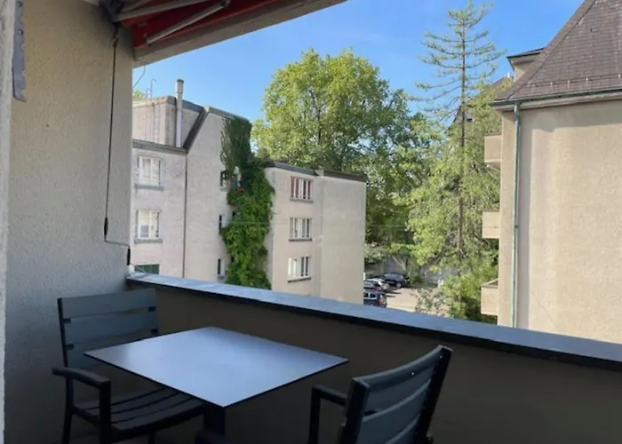 Bright And Practical - Art 16 Zürih