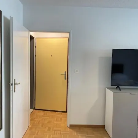 Bright And Practical Studio - Art 16 * Zurich